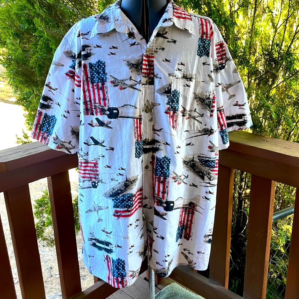 Men’s Patriotic 4th of July Red White and Blue Button Down Shirt Size 2XL